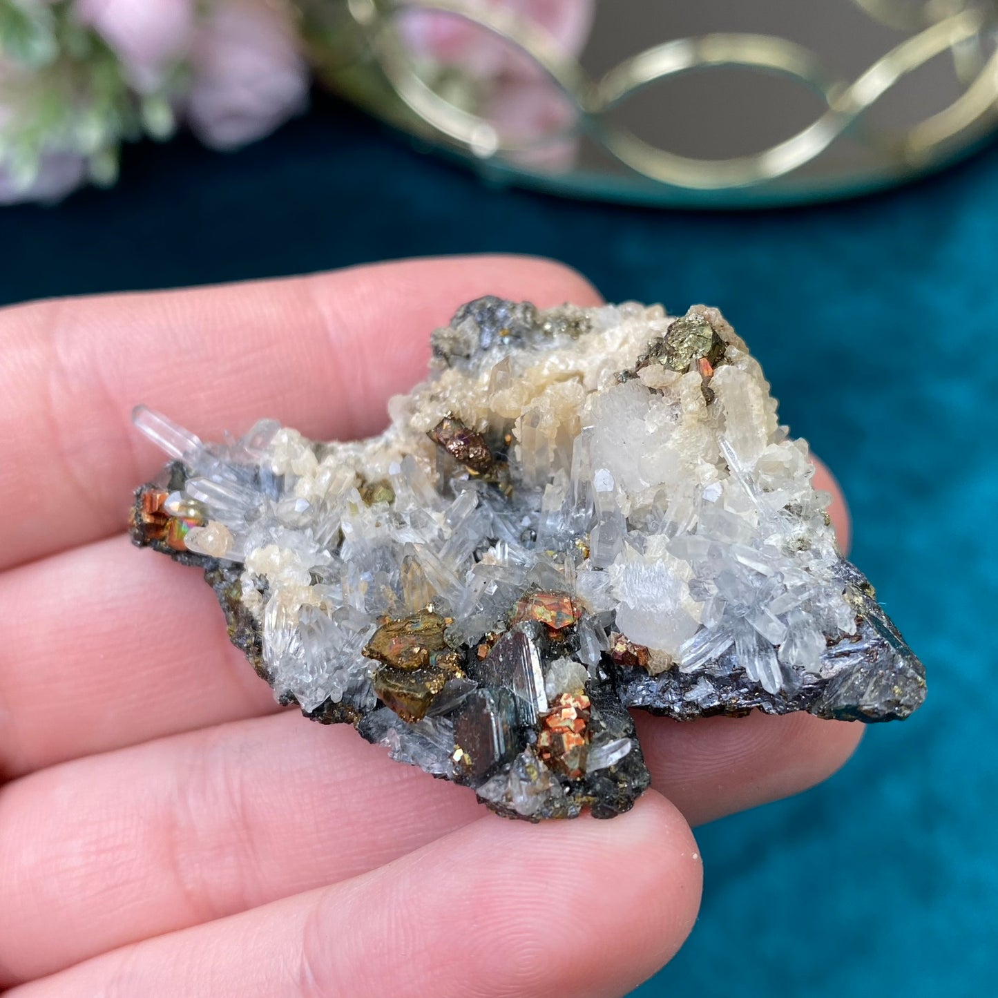 Roher Pyrit, Galenit, Sphalerit und Bergkristall 36g.